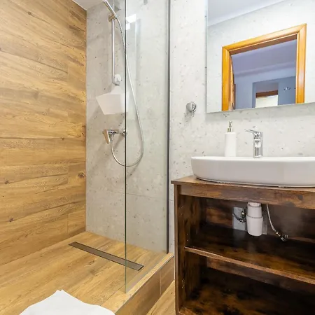 Sonata - & Balia - 4*