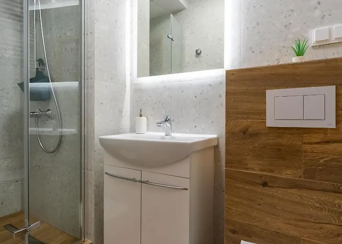 Sonata - & Balia - 4*